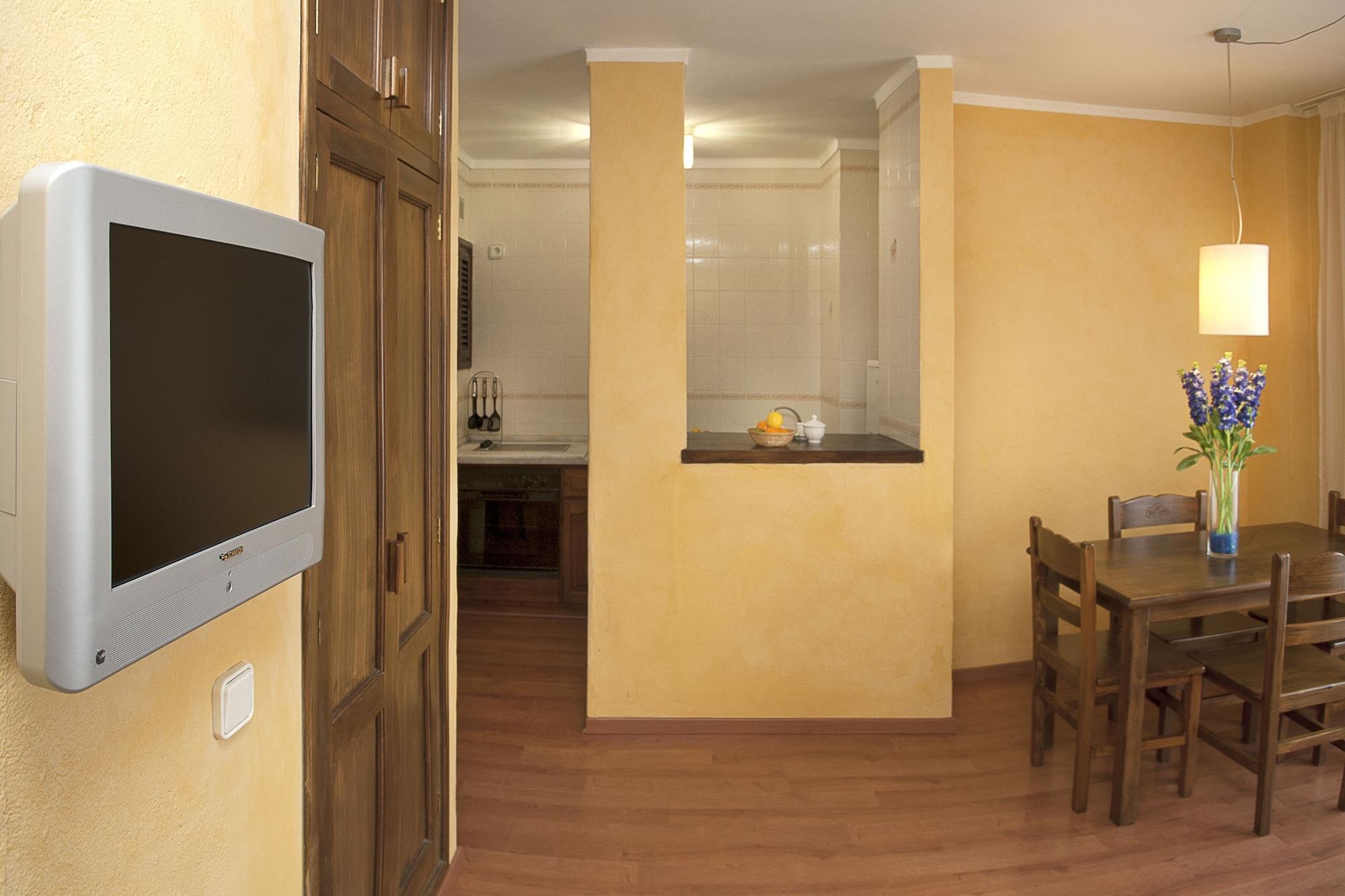 Apartamentos Parot Quality Santa Eularia des Riu Esterno foto